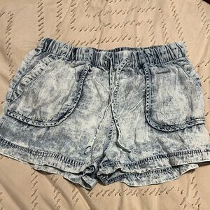 Casual Light Blue Jean Shorts for Women